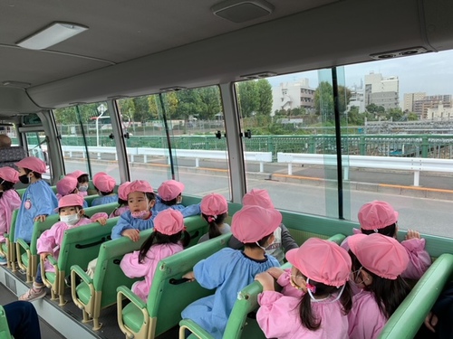 20201106バス乗車体験(最年少)１.JPG